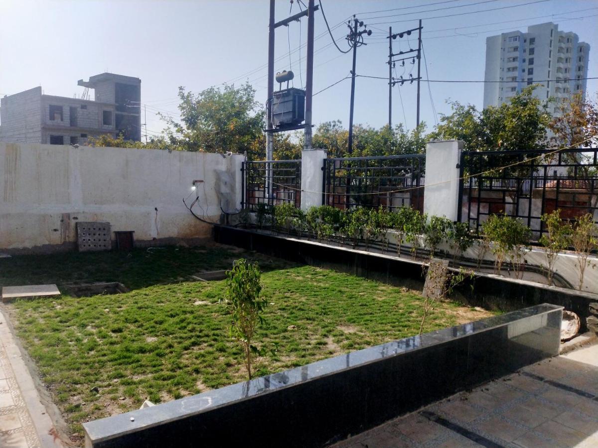 Hotel The Vrindwoods Vrindavan